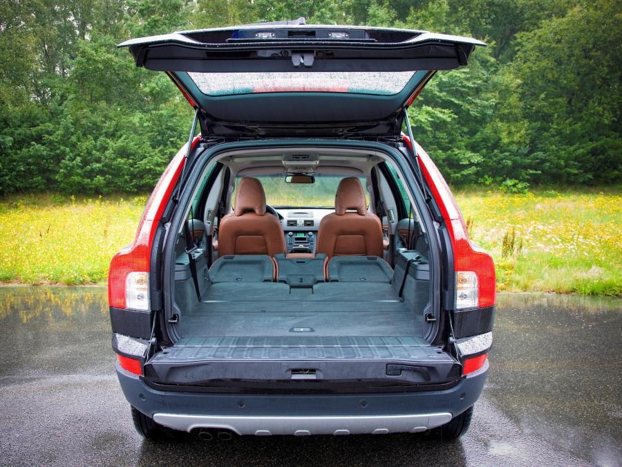  Volvo XC90 V8 2008 года  (фото 17 из 18)
